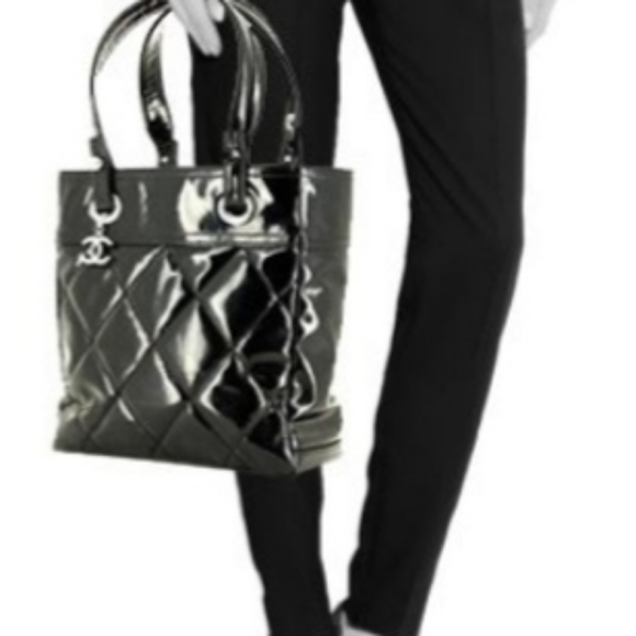 100% Auth CHANEL Biarritz tote - Picture 10 of 11